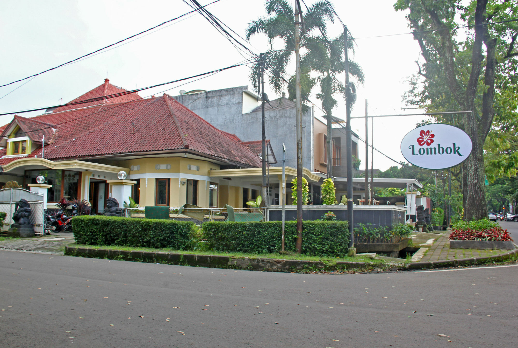 Hotel O Bandung Near Stadion Siliwangi Formerly The Ethnic Hotel Бандунг Екстер'єр фото